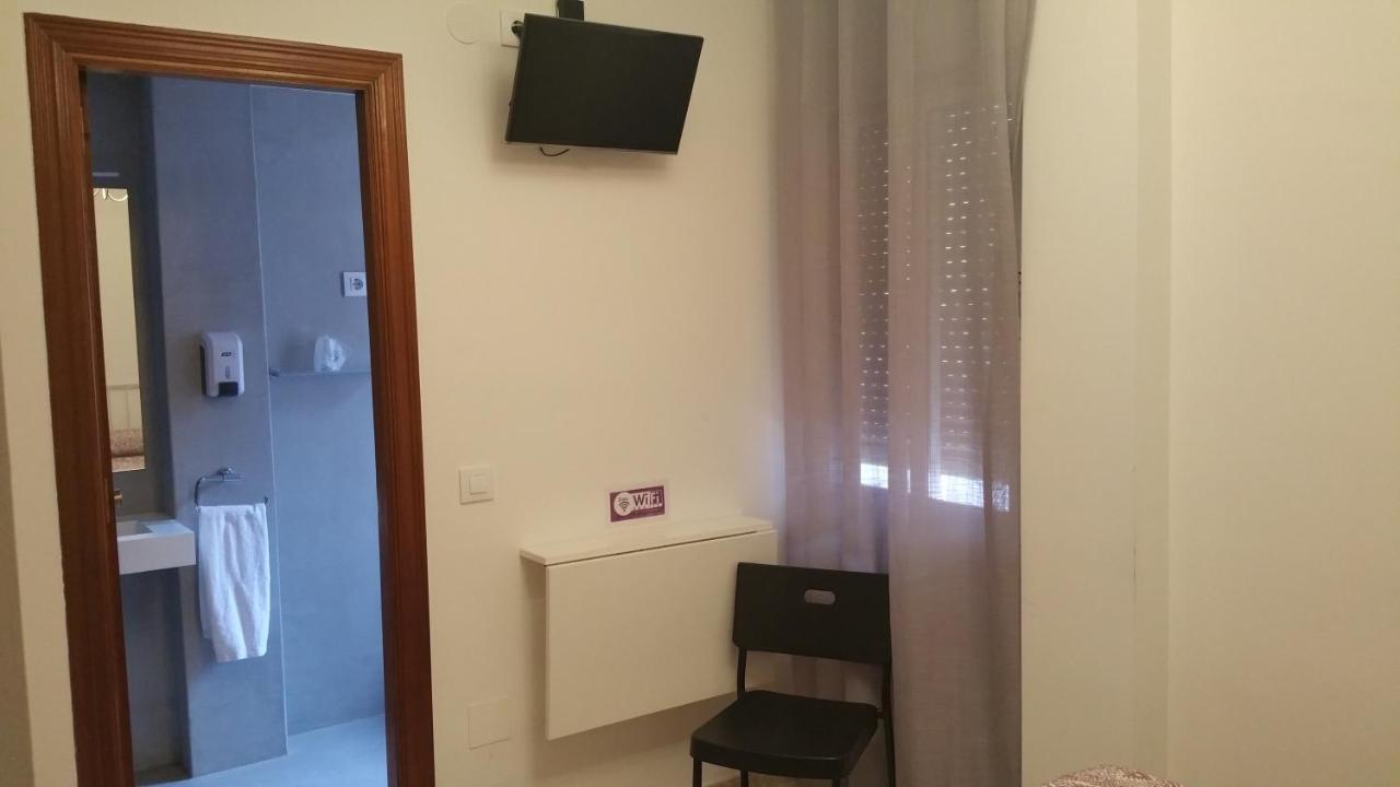 Hostal Tilos Màlaga Exteriér fotografie